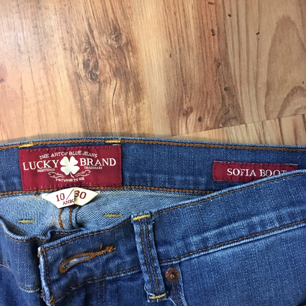 Lucky Jeans Size 10/30
